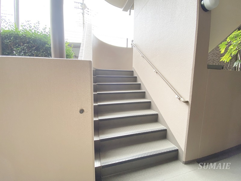 ルピナス北浦和公園のその他共用部分|共用階段です☆