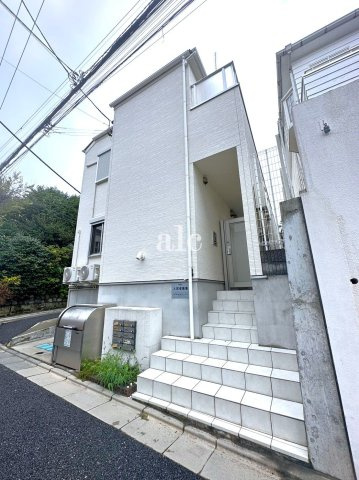 中野区上高田１丁目のアパート