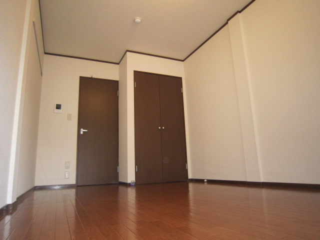 小金井市中町３丁目の賃貸マンションの居間・リビング