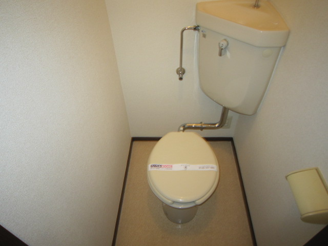 小金井市中町３丁目の賃貸マンションのトイレ