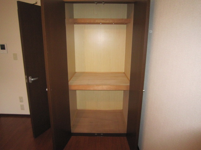 小金井市中町３丁目の賃貸マンションの収納