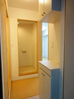 ジュネスメゾン中板橋の玄関