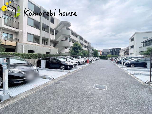 レールシティ大宮１番館の駐車場|駐車場です