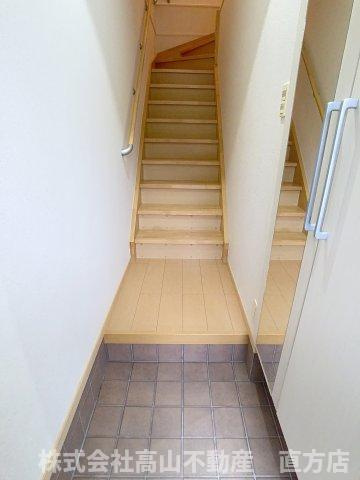 ベル・コリーヌⅢの玄関