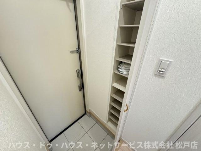 シャディグローヴの内装