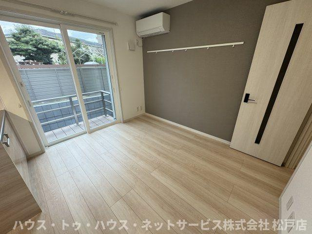 シャディグローヴの居間・リビング