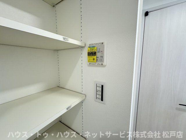 シャディグローヴのその他