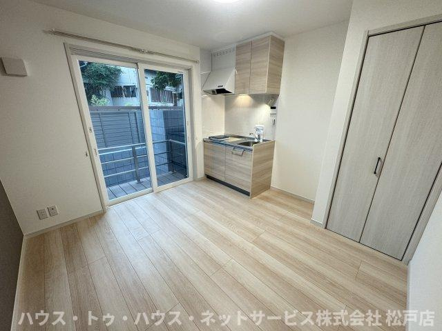 シャディグローヴの居間・リビング