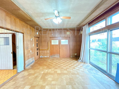 【居間・リビング】 | 斜里郡斜里町中古住宅