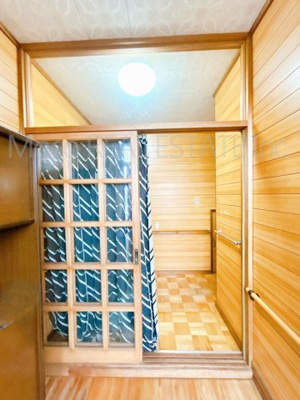 【玄関】 | 斜里郡斜里町中古住宅