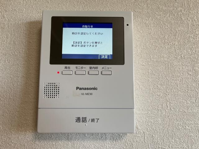 リトルウィングの内装|カメラ付インターホン