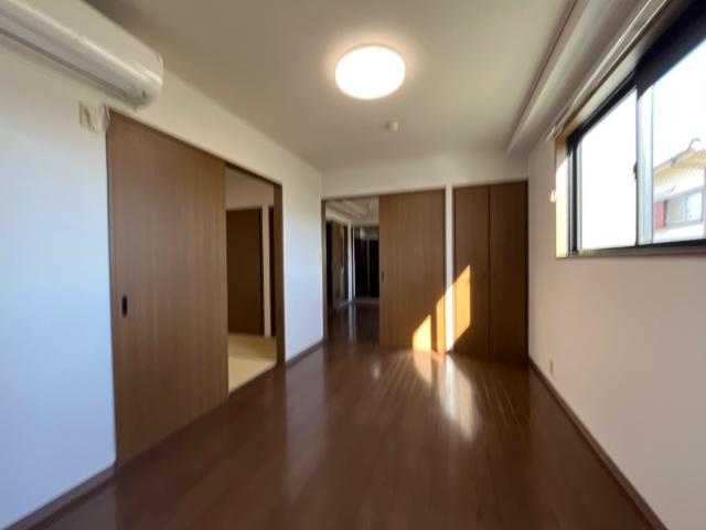 リトルウィングの内装|洋室