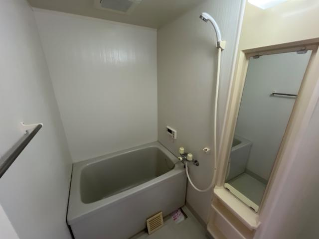 リトルウィングの浴室|バス