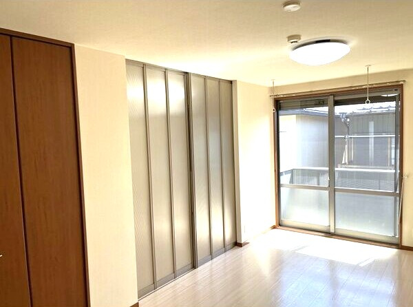 シンフォニア植田西の寝室