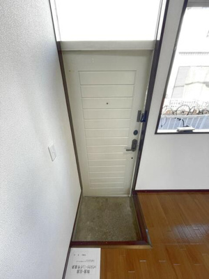 【玄関】 | フローレンス鶴瀬