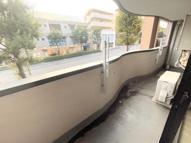 【バルコニー】