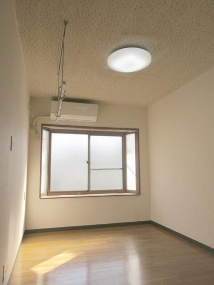 【寝室】