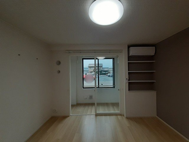 コンフォール・アイリスの居間・リビング