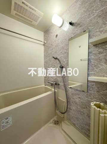 スプランディッド大阪WESTの浴室