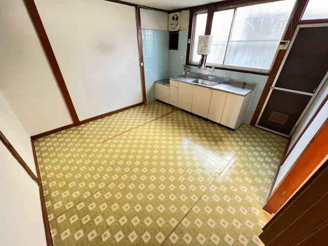 美山台１丁目貸家の居間・リビング