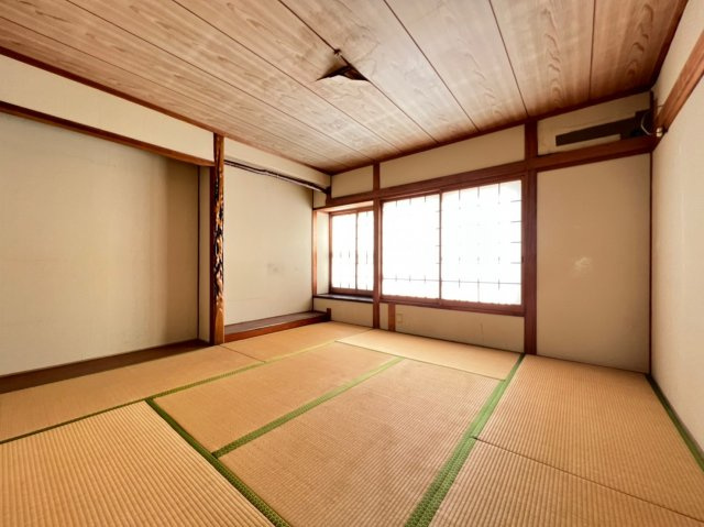 美山台１丁目貸家の寝室