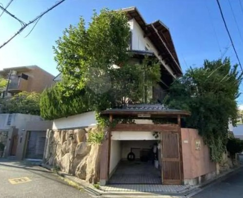 豊中市本町8丁目　中古戸建