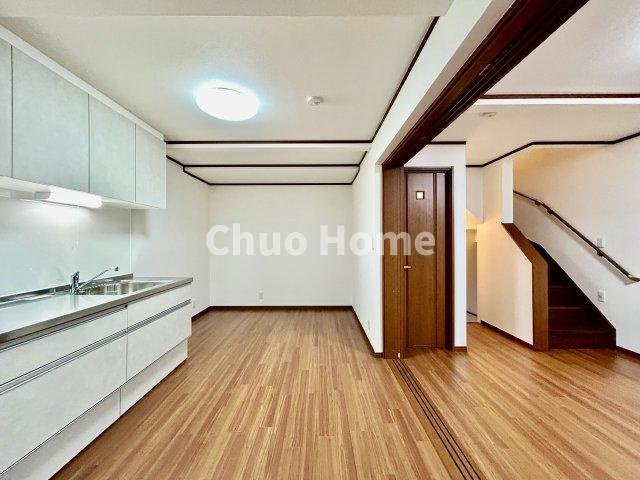 荒川区東尾久3丁目中古住宅のキッチン|ダイニングキッチン