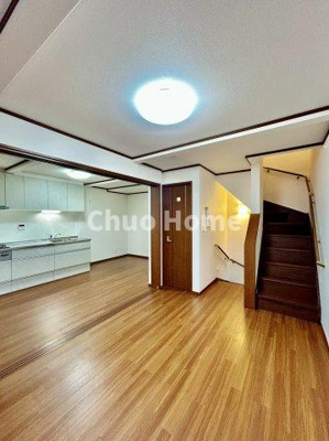 【居間・リビング】 | 荒川区東尾久3丁目中古住宅 | リビングダイニング