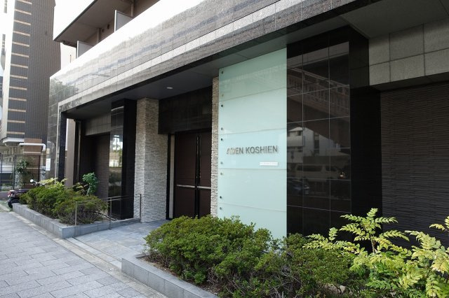 アーバングリーン甲子園のエントランス