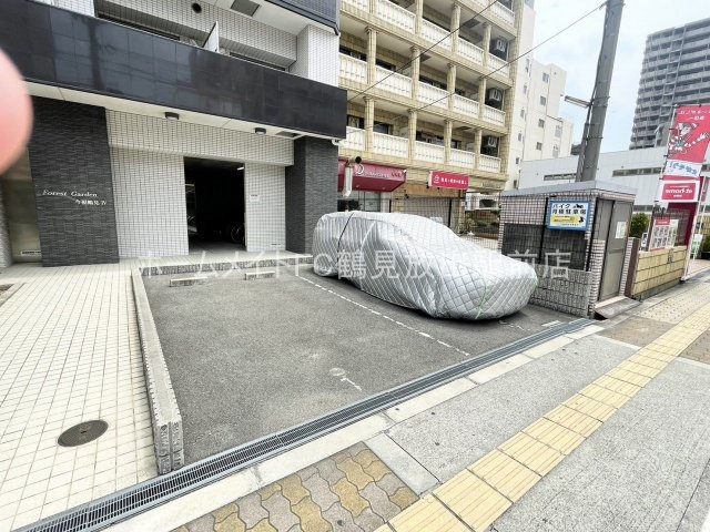 フォレストガーデン今福鶴見Ⅳの駐車場