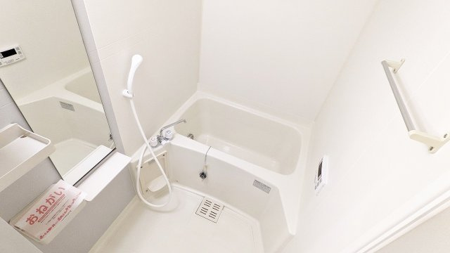 ヒルサイドビラの浴室|ゆったり過ごせるお風呂です