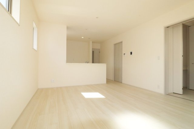 郡山市安積町南長久保1丁目　　　　1号棟　　　安積第３小学校、安積第２中学区　のキッチン