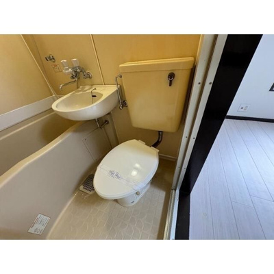 【トイレ】 | メゾンクレセール