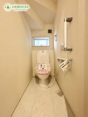 鴻巣市東　第4　新築一戸建て　リーブルガーデン　02のトイレ