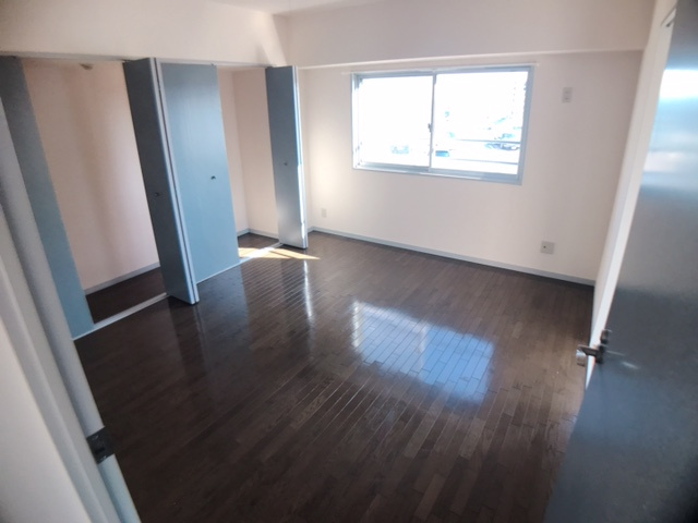 新豊土地ビルの居間・リビング