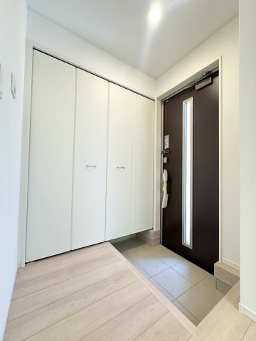 【玄関】 | 新築一戸建て「小田原市蓮正寺第16」