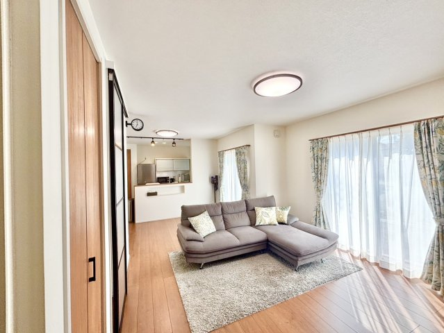 大刀洗町鵜木　太陽光付築浅戸建のキッチン