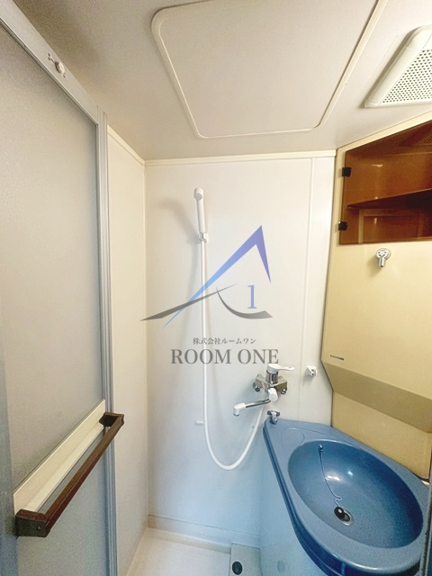 オノラインビルの浴室|シャワールームです。