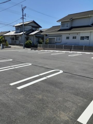 Ｈ・ＣＡＮＴＩＫ　Ⅷの駐車場