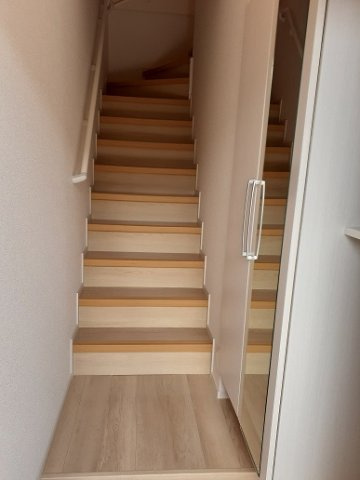 ＳＫ　パレスの玄関