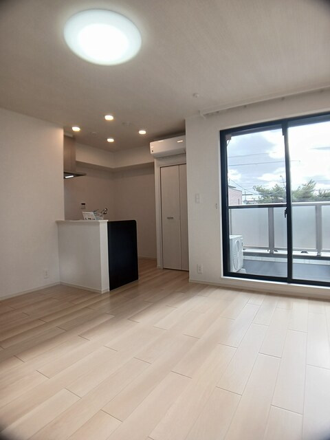 ソレイユ（中筋７丁目）の居間・リビング