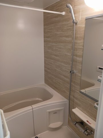 レヴェリ　Ⅱの浴室