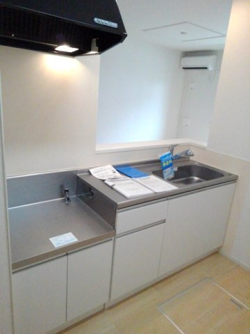 モルト　ピエーノ　Ⅰのキッチン