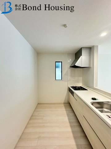 「東二見駅徒歩10分」「車並列2台可」魚住町西岡 限定1棟のキッチン