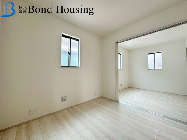 「東二見駅徒歩10分」「車並列2台可」魚住町西岡 限定1棟の洋室