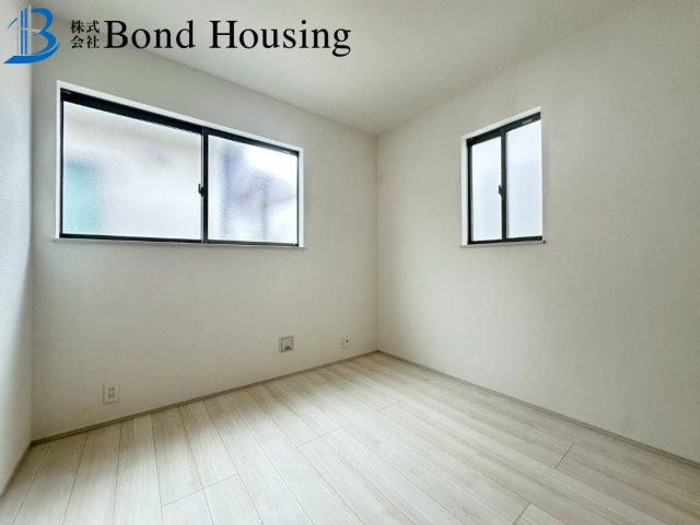 「東二見駅徒歩10分」「車並列2台可」魚住町西岡 限定1棟の洋室