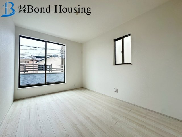 「東二見駅徒歩10分」「車並列2台可」魚住町西岡 限定1棟の洋室