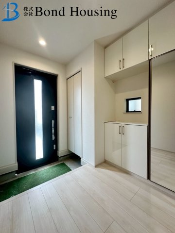 「東二見駅徒歩10分」「車並列2台可」魚住町西岡 限定1棟の洋室