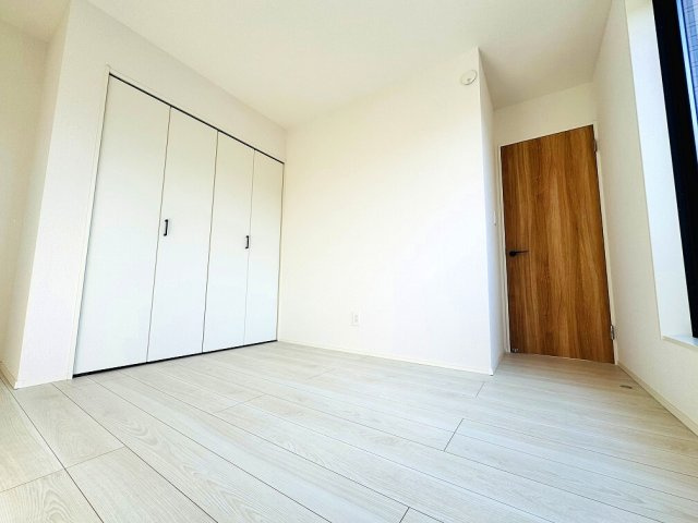 【洋室】 | 和光市南1丁目　新築分譲住宅　全5棟（成増店） | 6.75帖の洋室。各居室収納ございます。