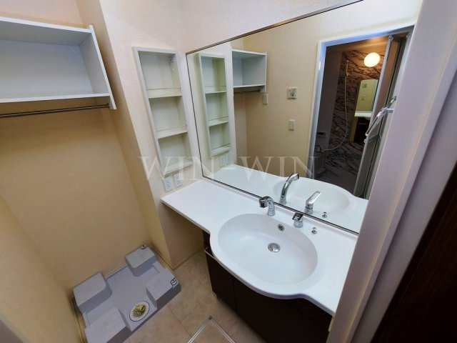 Strahl Aの洗面所